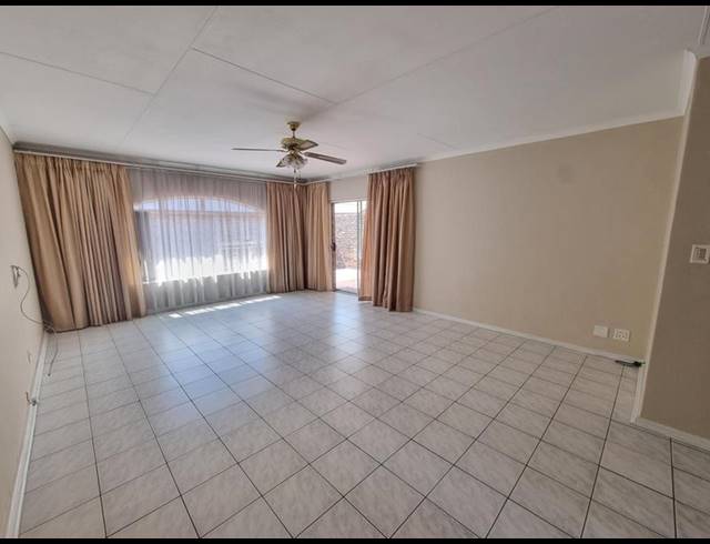 3 BEDROOM TOWNHOUSE FOR SALE IN THREE RIVERS